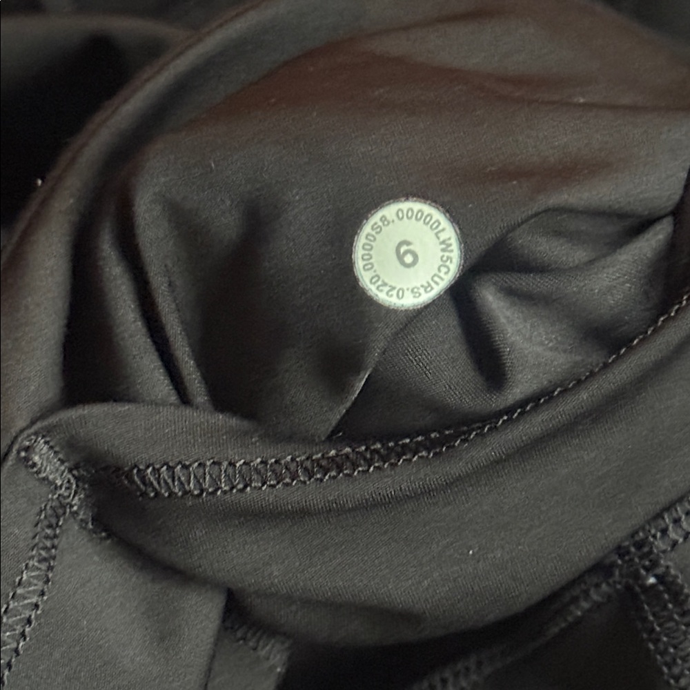 Lululemon Fast and Free High Rise Tight - Picture 7 of 8